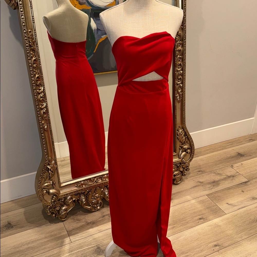 Lulu's Strapless Scarlet Gown - Picture 6 of 8
